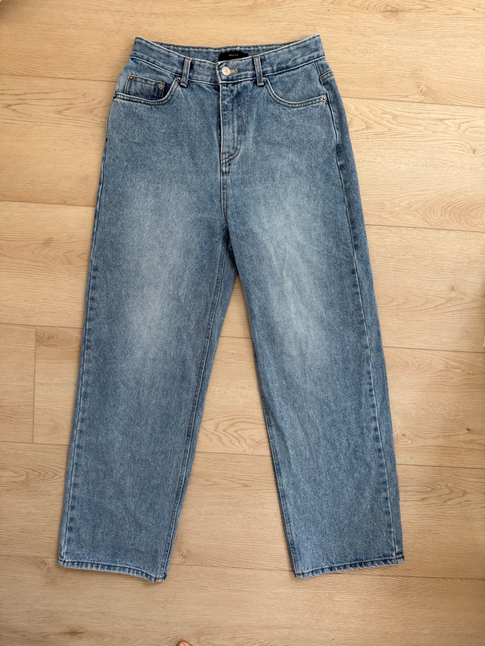 Korean Brand Benito Womens Light Blue Denim Jeans High Waisted Relaxed Straight